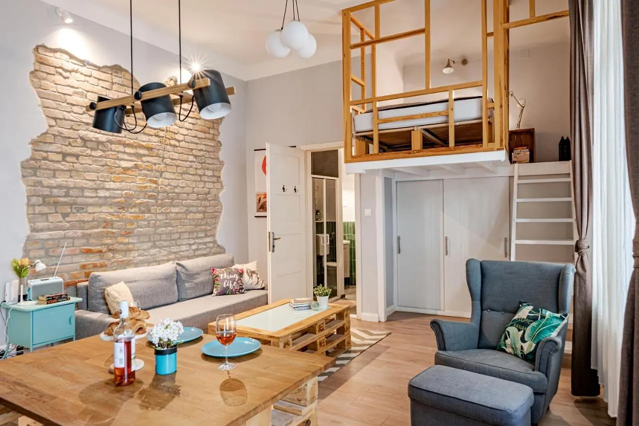 Design Studio At The Ruin Pubs Budapest Apartment