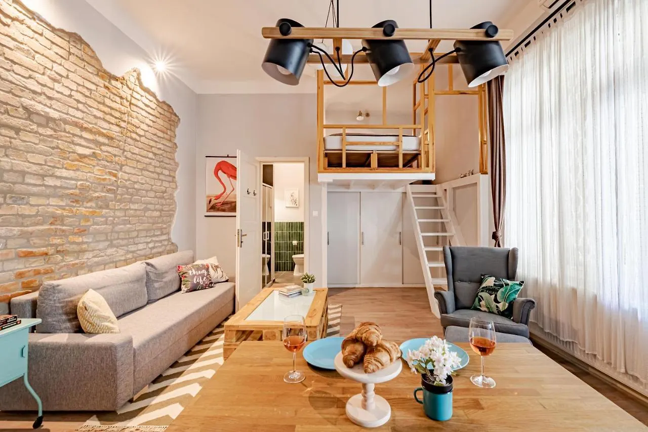 Design Studio At The Ruin Pubs Budapest