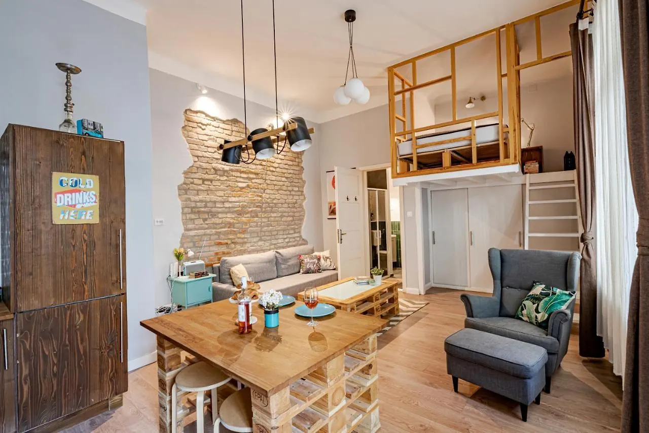 Design Studio At The Ruin Pubs Budapest
